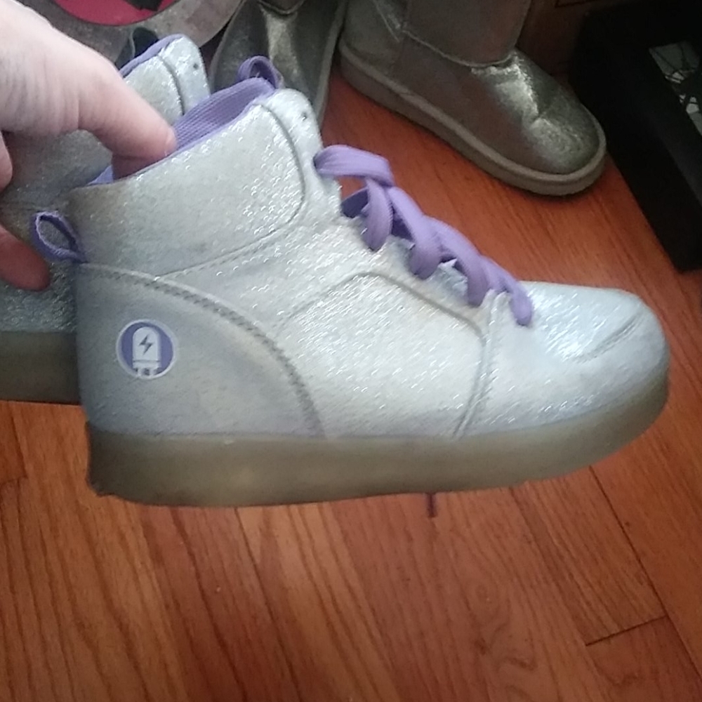 Flash light /light up shoes